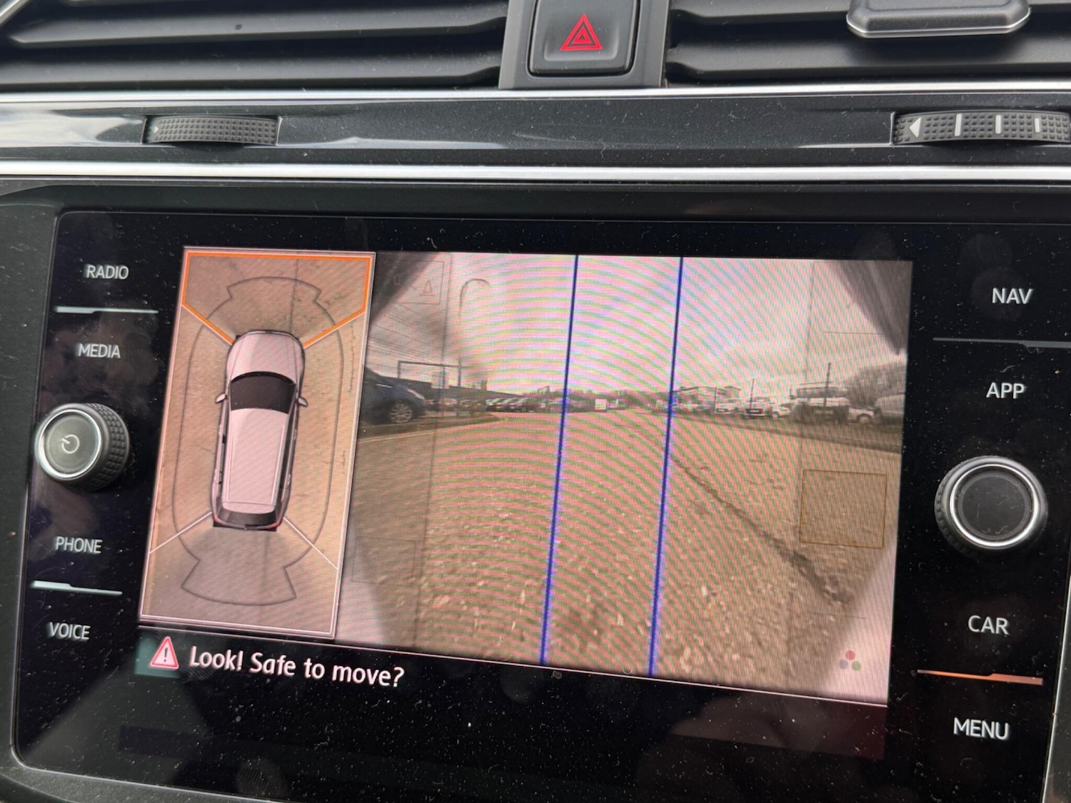 Used Volkswagen Tiguan 2019 for sale - 77645757: Photo 10