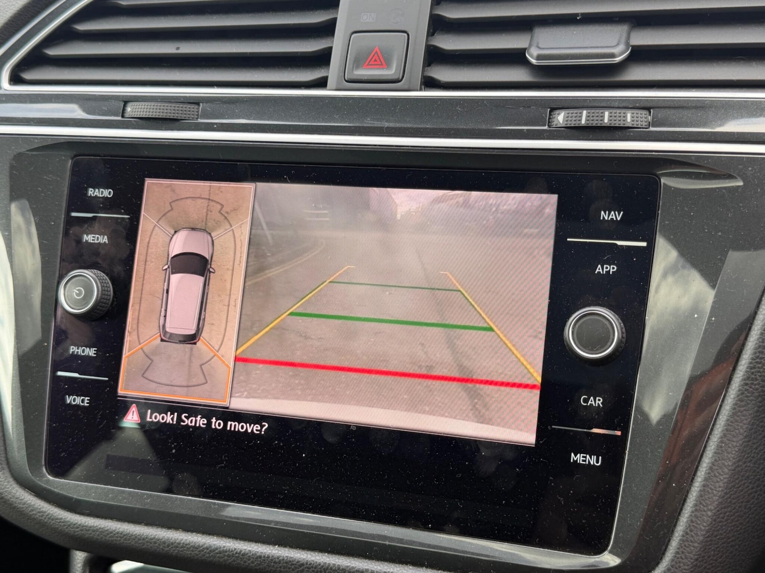 Used Volkswagen Tiguan 2019 for sale - 77645757: Photo 8