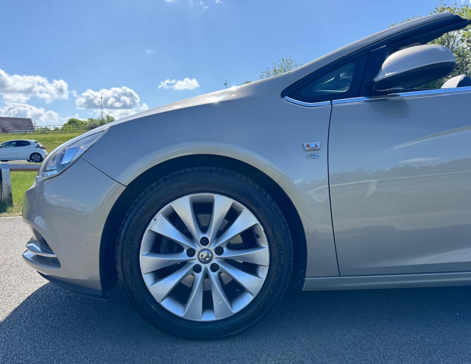 Used Vauxhall Cascada 2013 for sale - 77469381: Photo 24
