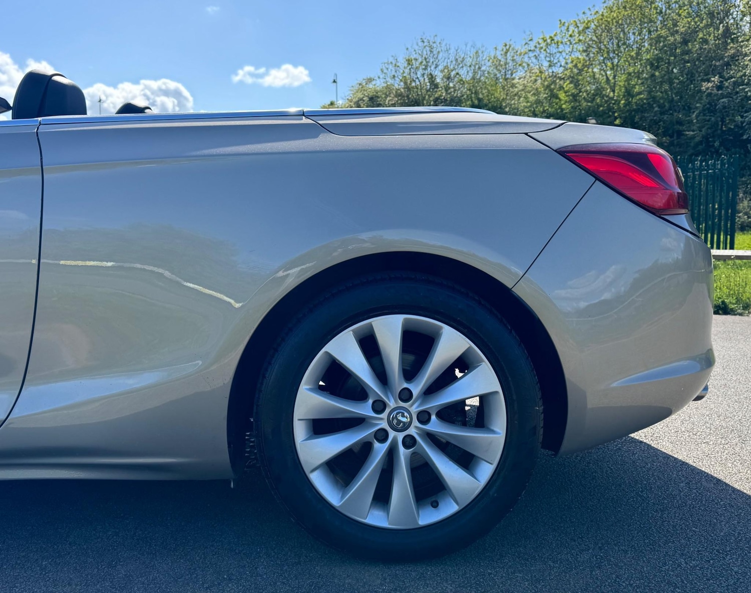 Used Vauxhall Cascada 2013 for sale - 77469381: Photo 25