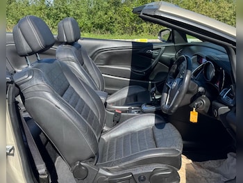 Used Vauxhall Cascada 2013 for sale - 77469381: Photo