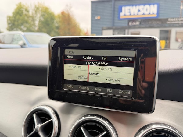 Used Mercedes-Benz GLA 2015 for sale - 76260391: Photo 10