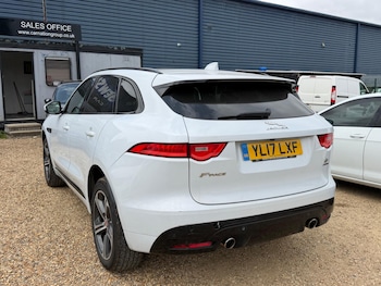 Used Jaguar F-Pace 2017 for sale - 79337524: Photo
