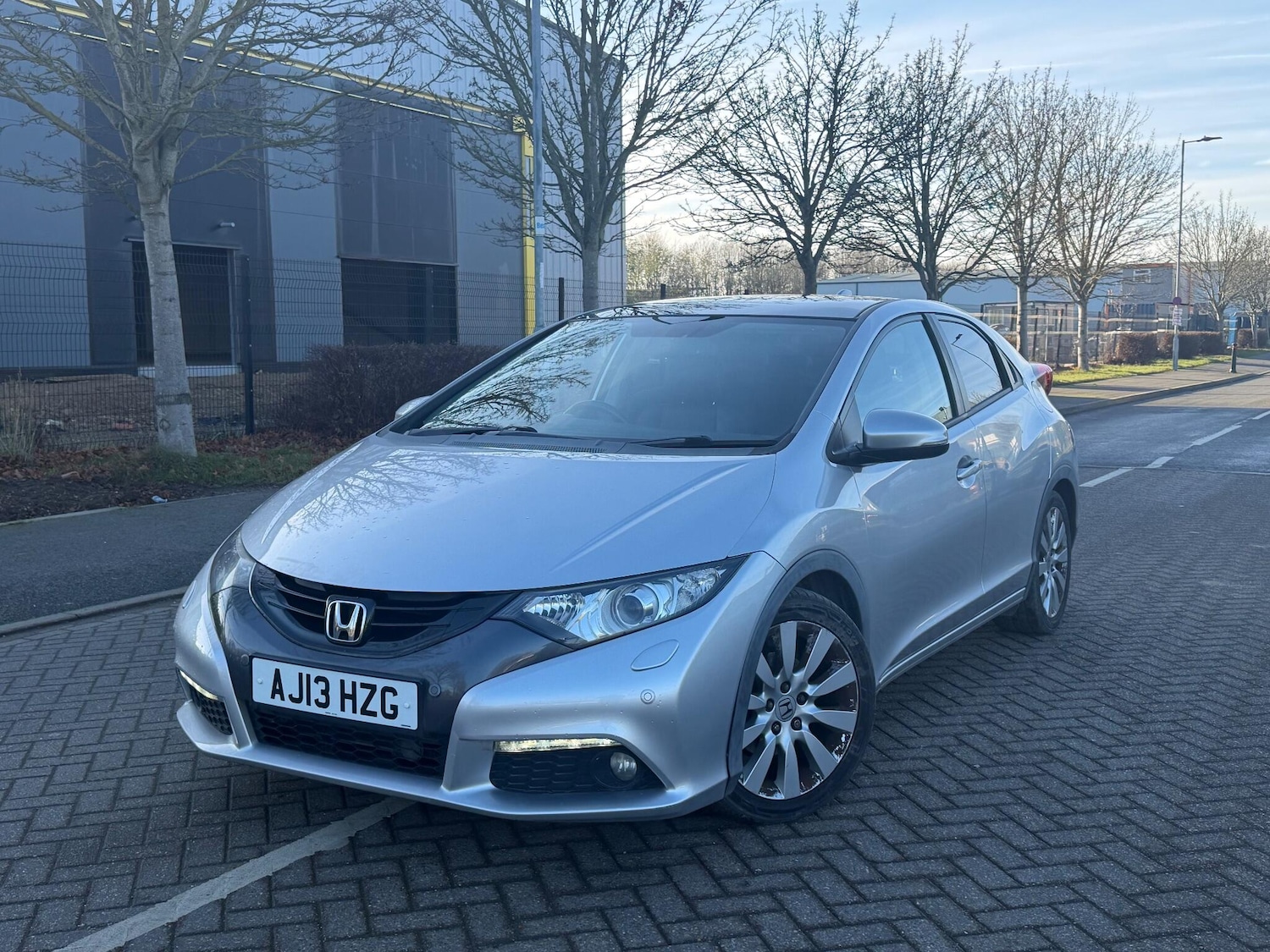 Used Honda Civic 2013 for sale - 76689483: Photo 2