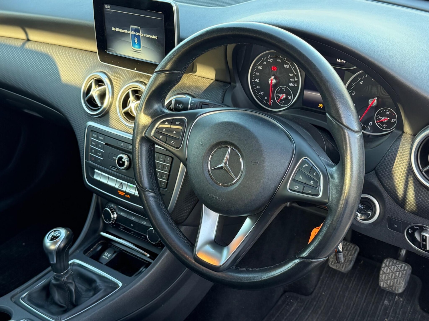 Used Mercedes-Benz A-Class 2017 for sale - 77939437: Photo 5