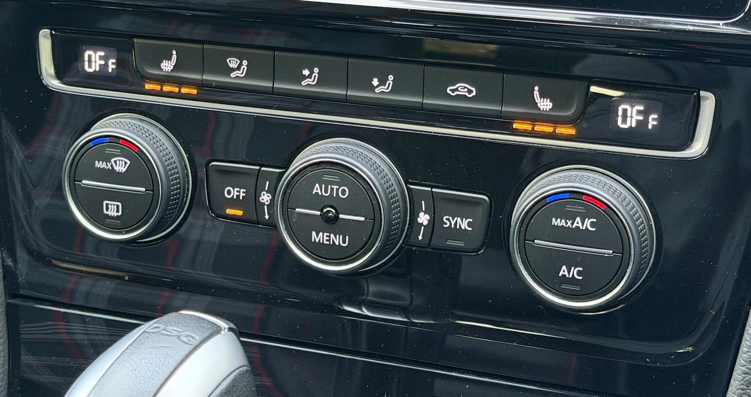 Used Volkswagen Golf 2018 for sale - 76108829: Photo 18