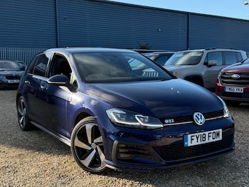 Used Volkswagen Golf 2018 for sale - 76108829: Photo 2