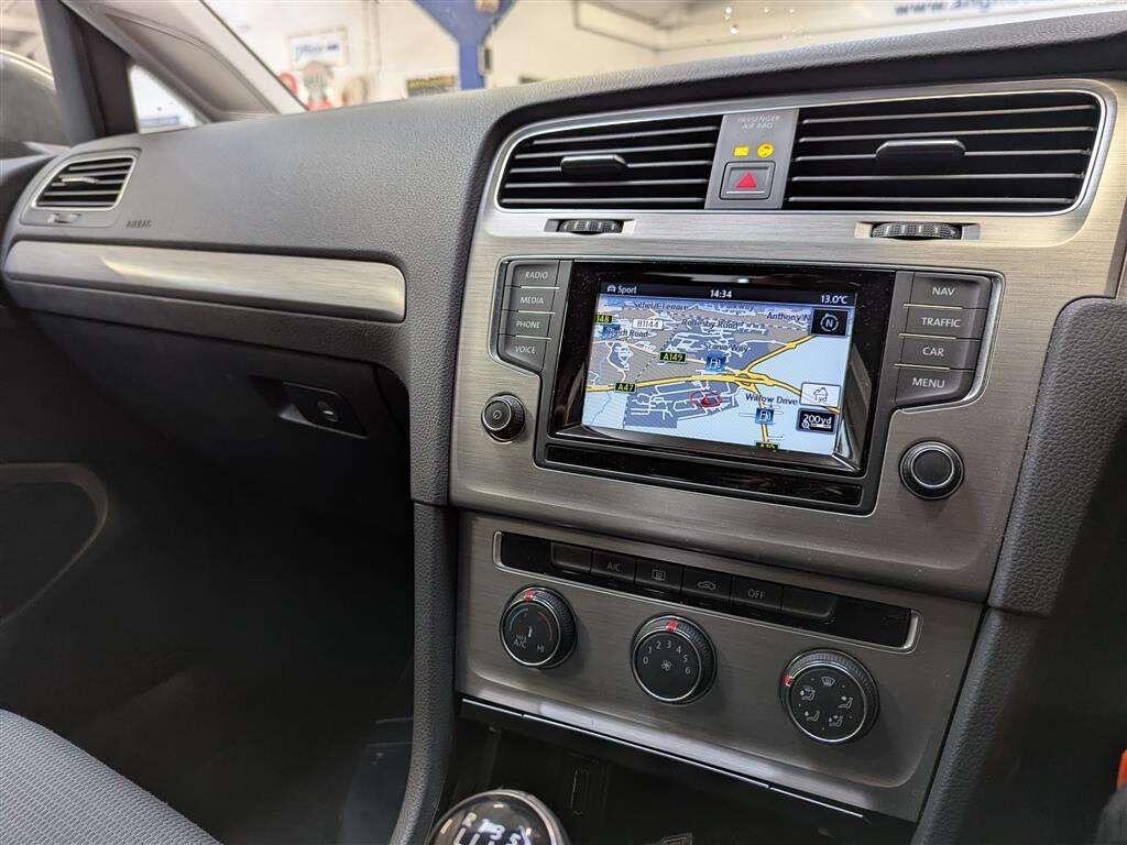 Used Volkswagen Golf 2014 for sale - 78086269: Photo 8