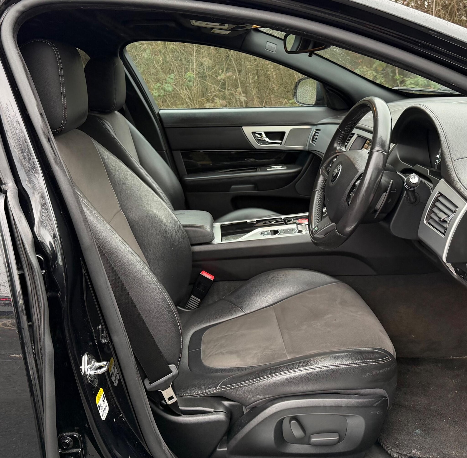 Used Jaguar XF 2014 for sale - 77305941: Photo 12