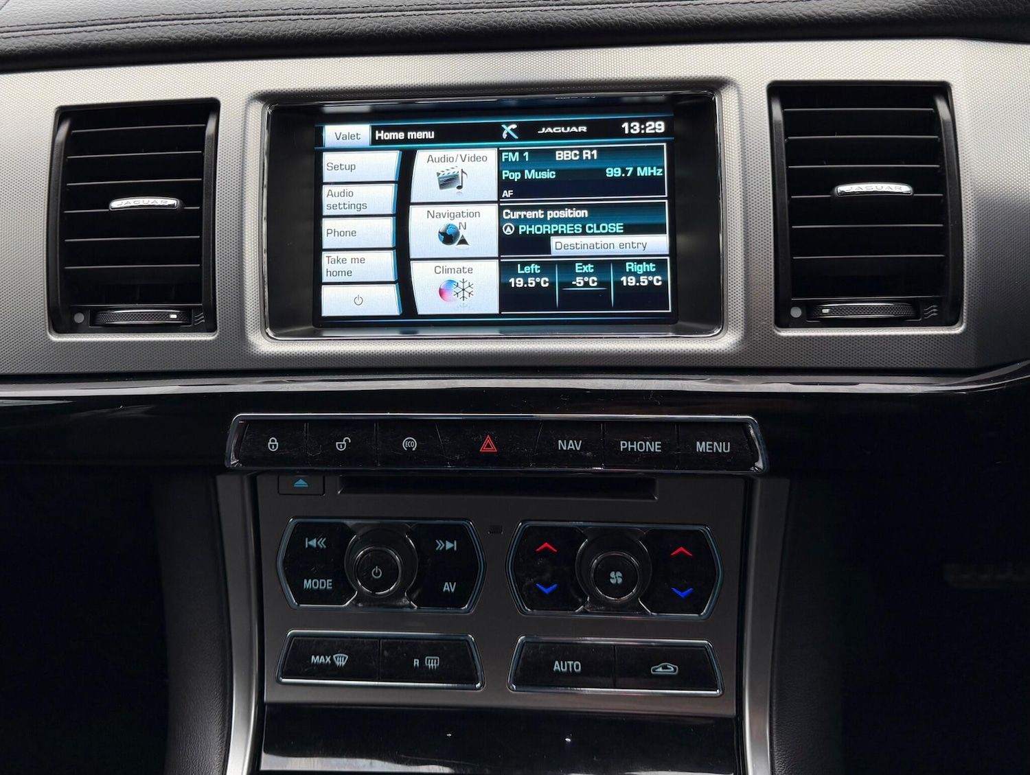 Used Jaguar XF 2014 for sale - 77305941: Photo 17