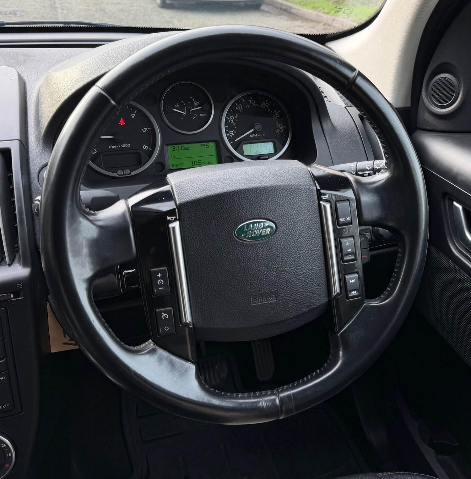 Used Land Rover Freelander 2 2011 for sale - 77524197: Photo 23