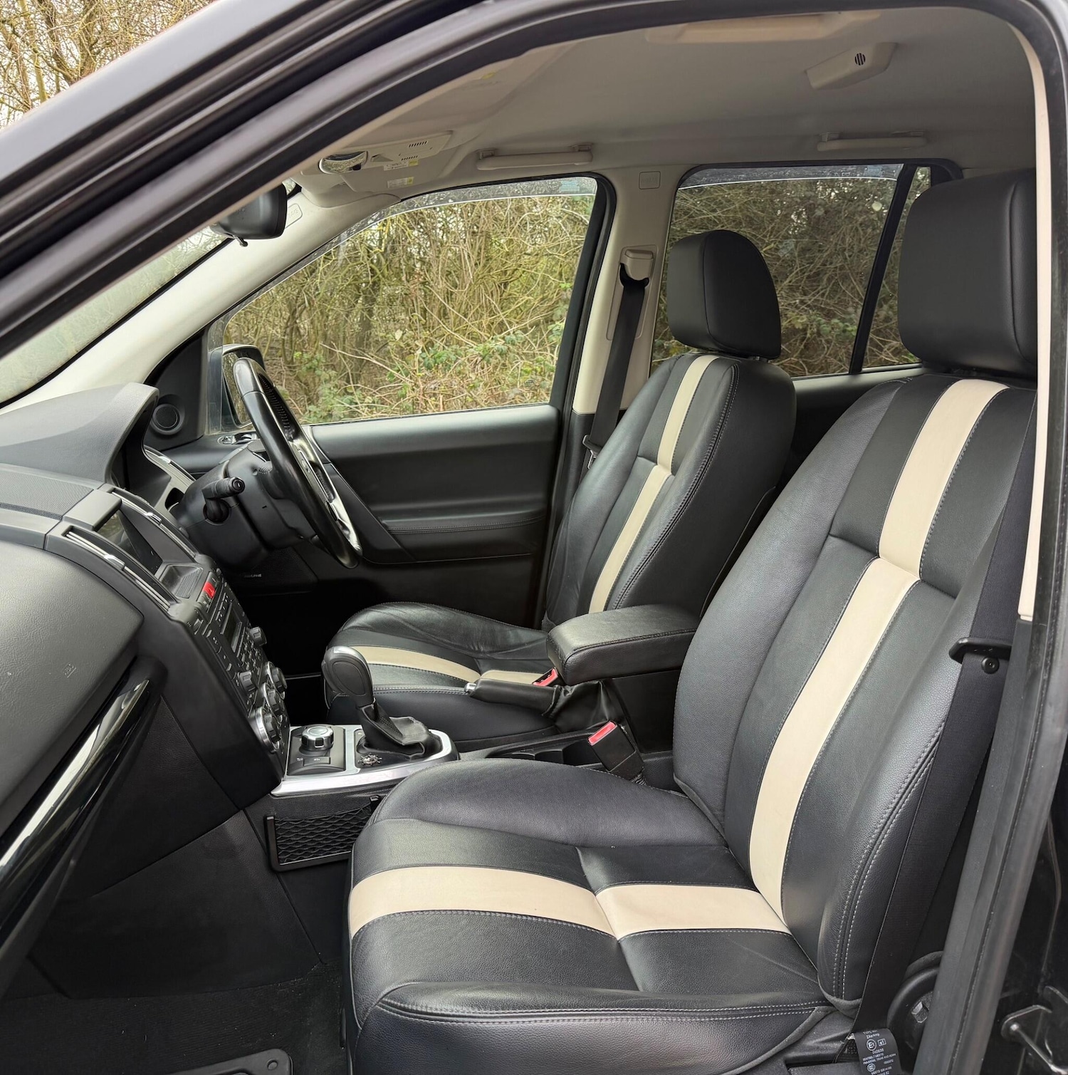 Used Land Rover Freelander 2 2011 for sale - 77524197: Photo 26