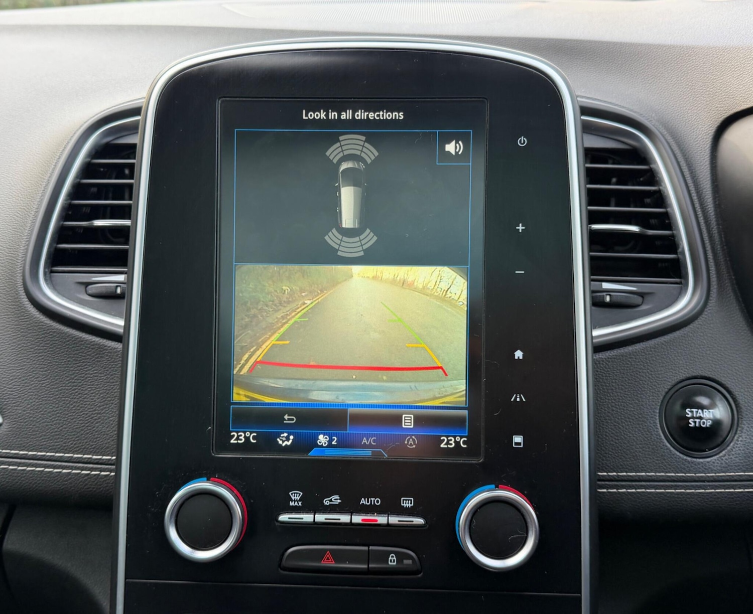 Used Renault Grand Scenic 2017 for sale - 76689771: Photo 22