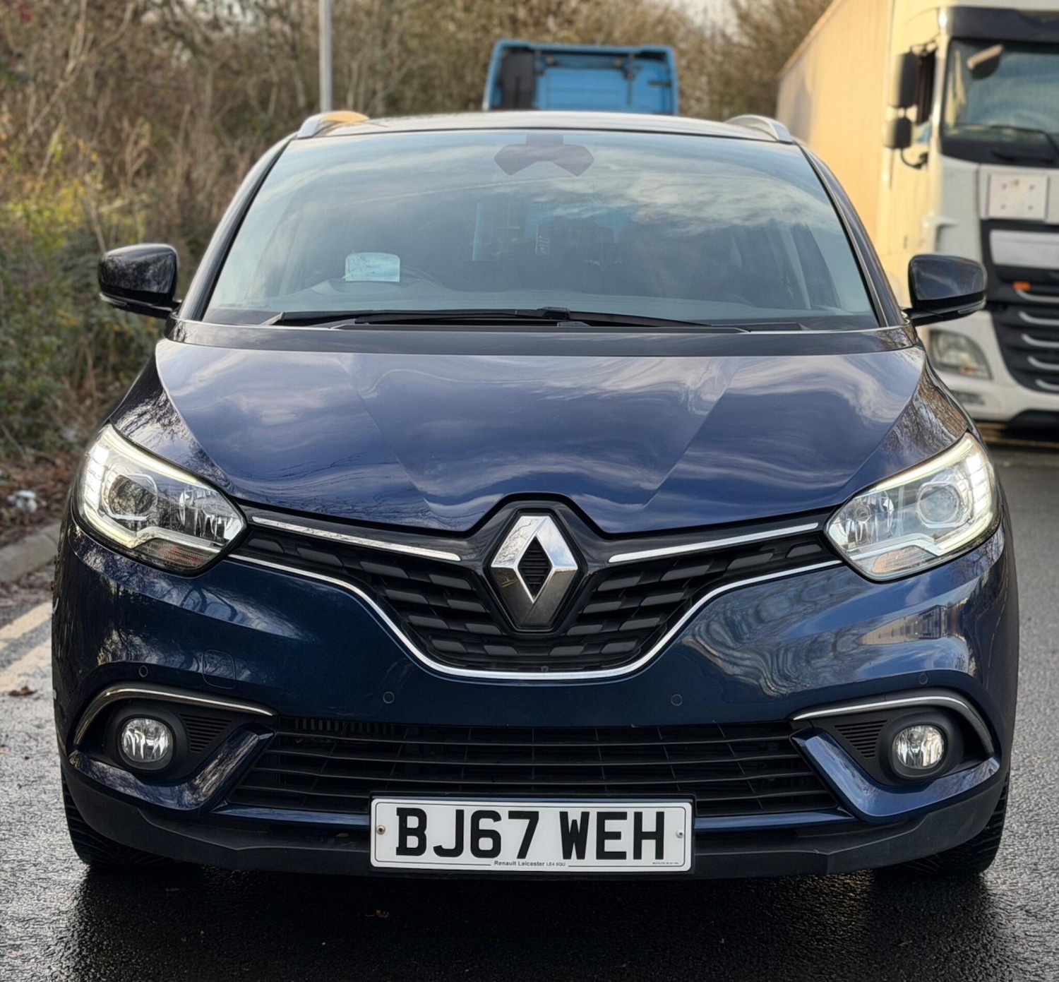 Used Renault Grand Scenic 2017 for sale - 76689771: Photo 3