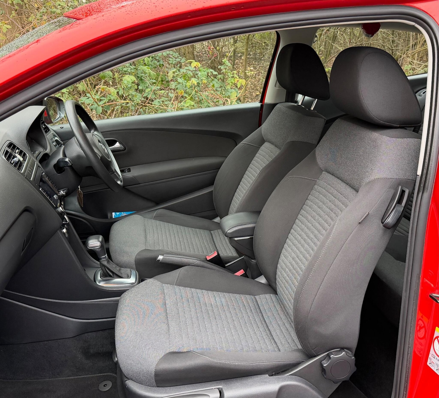 Used Volkswagen Polo 2010 for sale - 76388277: Photo 16