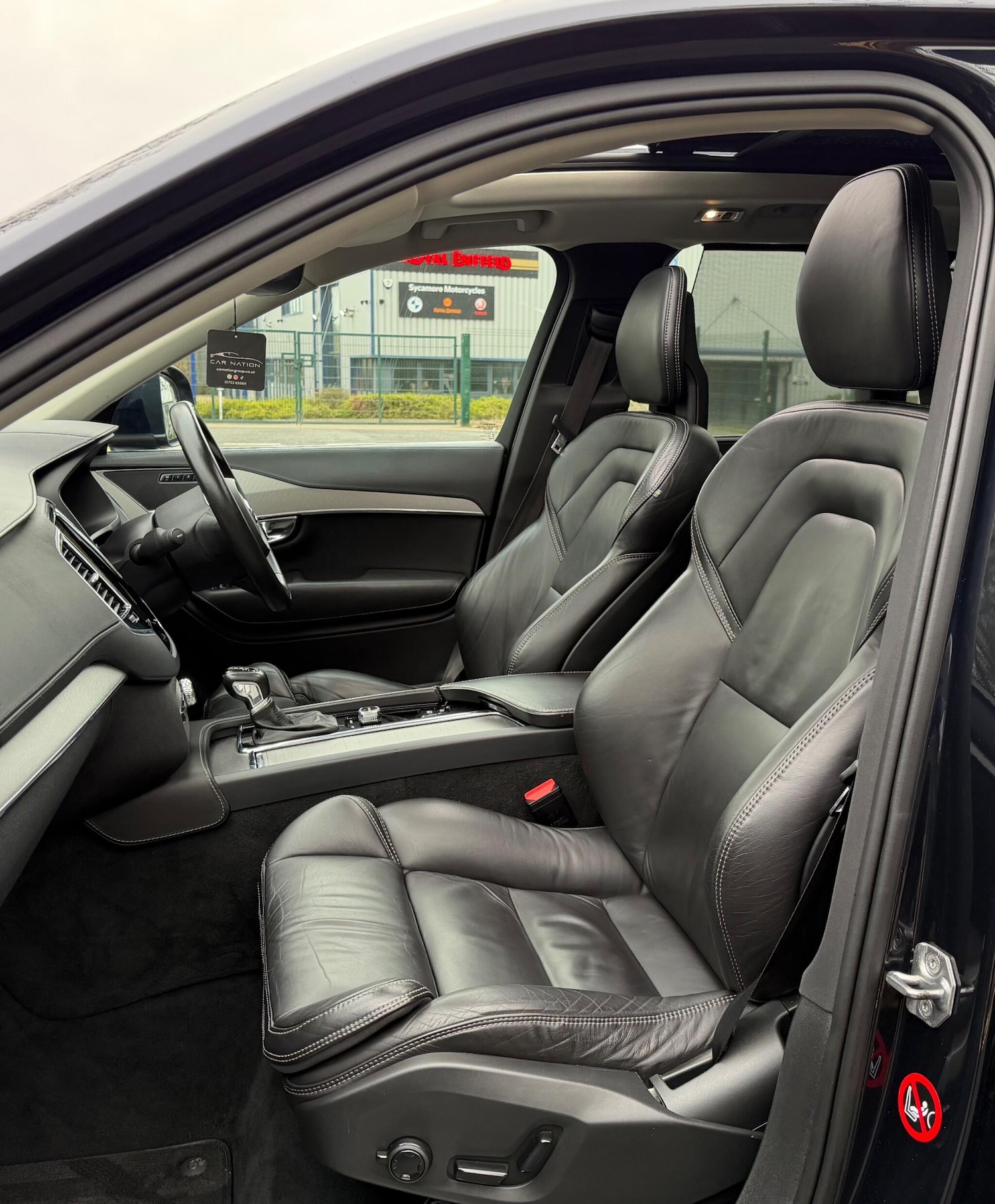 Used Volvo XC90 2015 for sale - 77468901: Photo 33