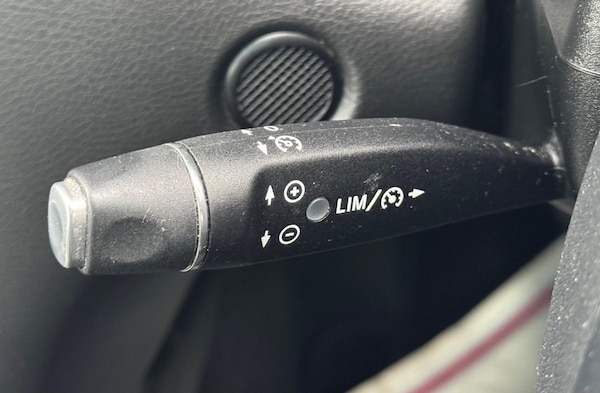 Used Infiniti Q30 2016 for sale - 74363418: Photo 16