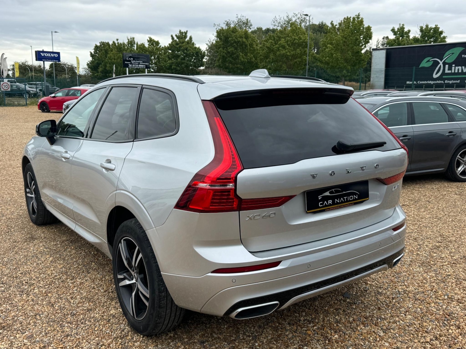 Used Volvo XC60 2019 for sale - 77376332: Photo 2