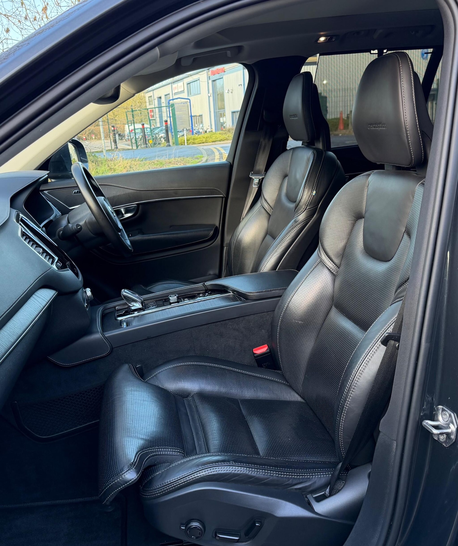 Used Volvo XC90 2020 for sale - 77254955: Photo 31