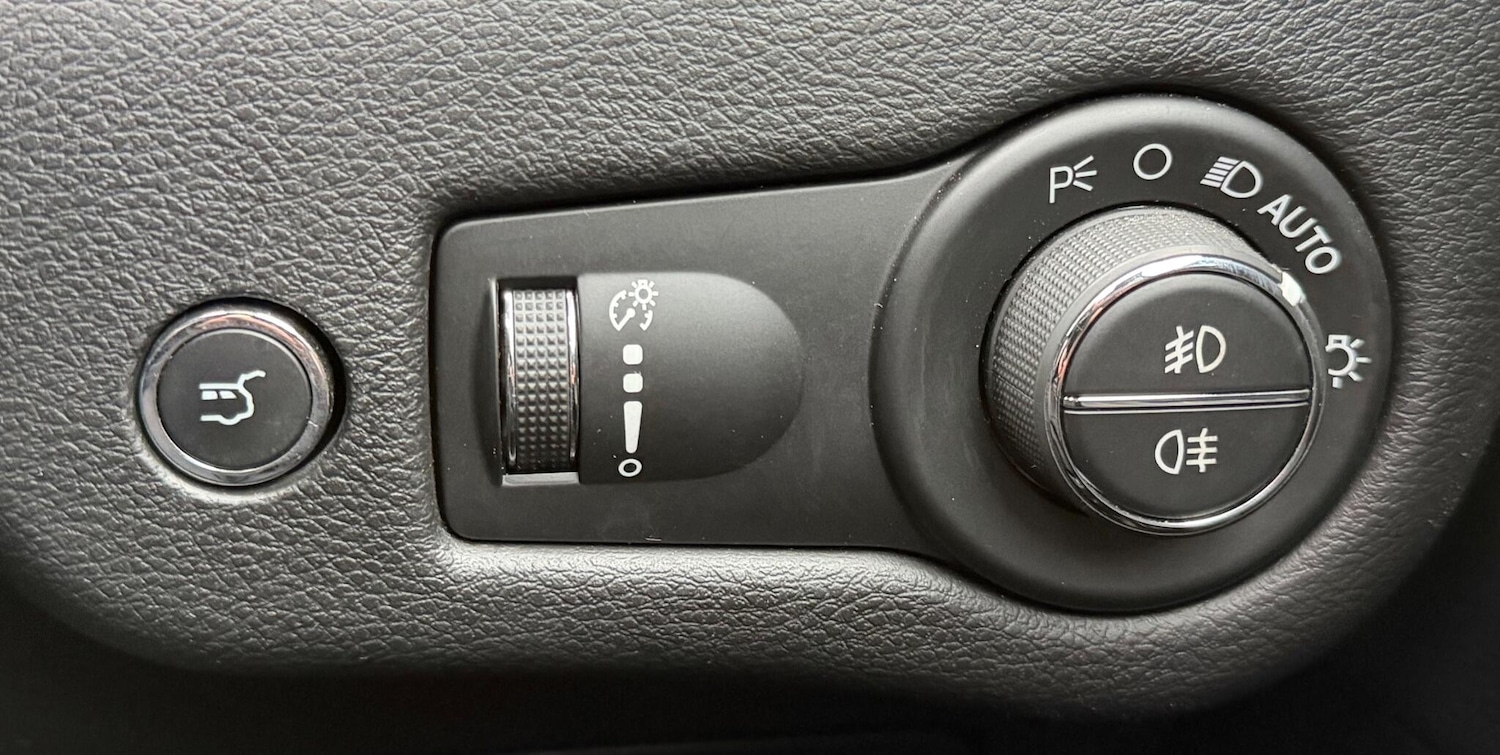 Used Jeep Cherokee 2015 for sale - 77646253: Photo 22