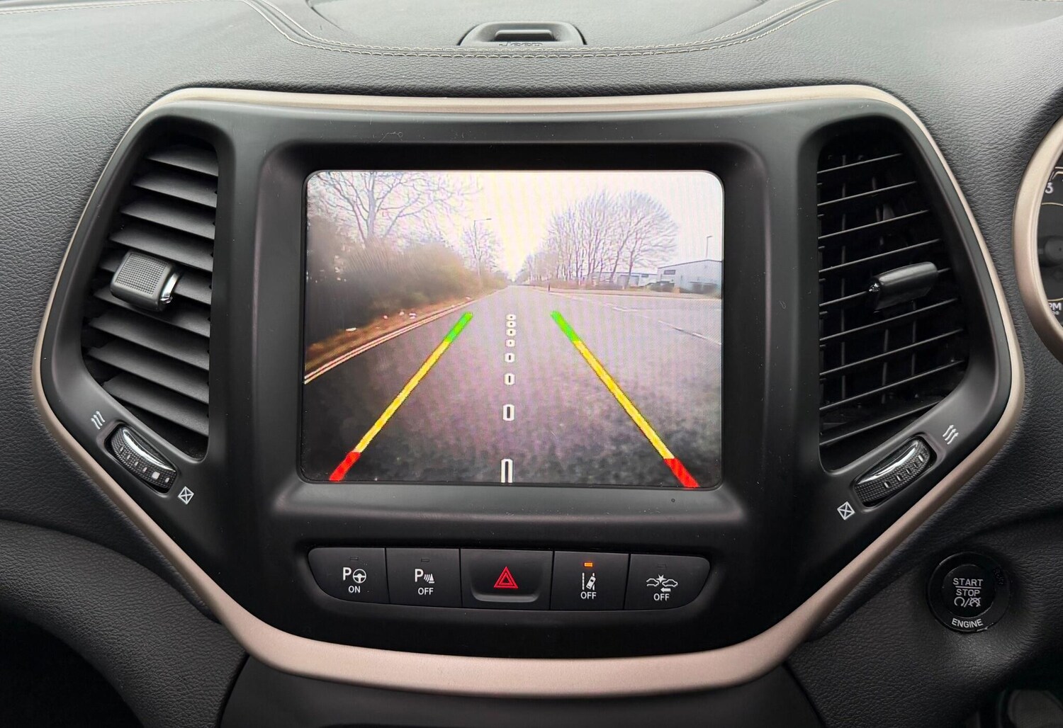 Used Jeep Cherokee 2015 for sale - 77646253: Photo 29