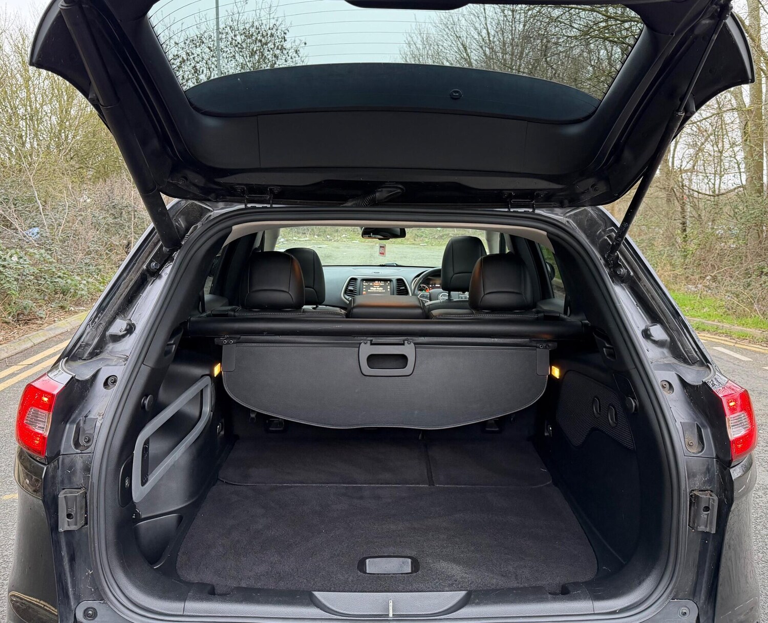 Used Jeep Cherokee 2015 for sale - 77646253: Photo 31