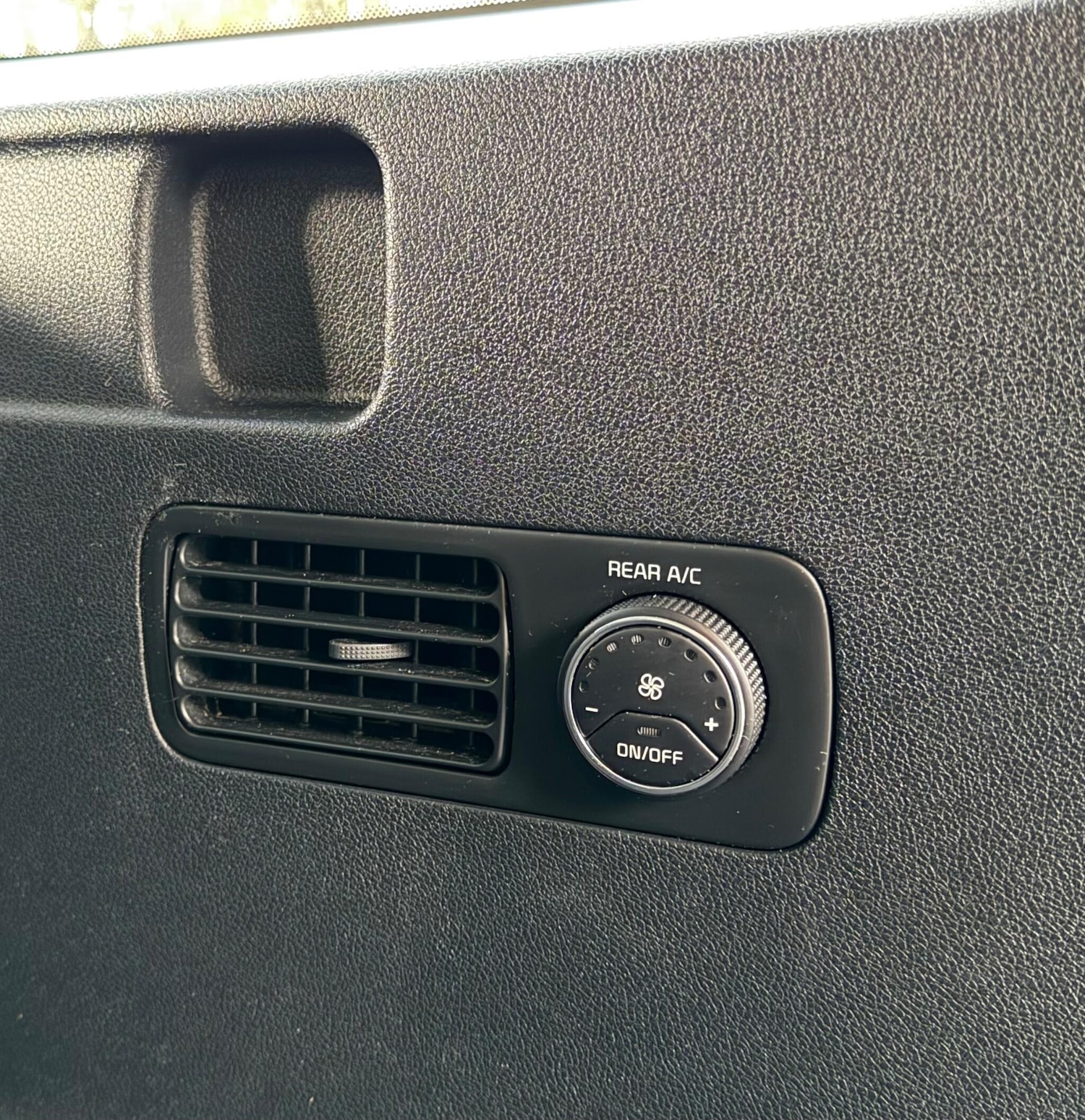 Used Kia Sorento 2017 for sale - 76109329: Photo 14