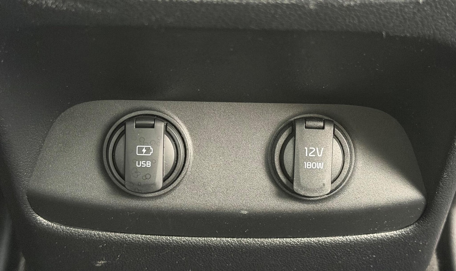 Used Kia Sorento 2017 for sale - 76109329: Photo 17