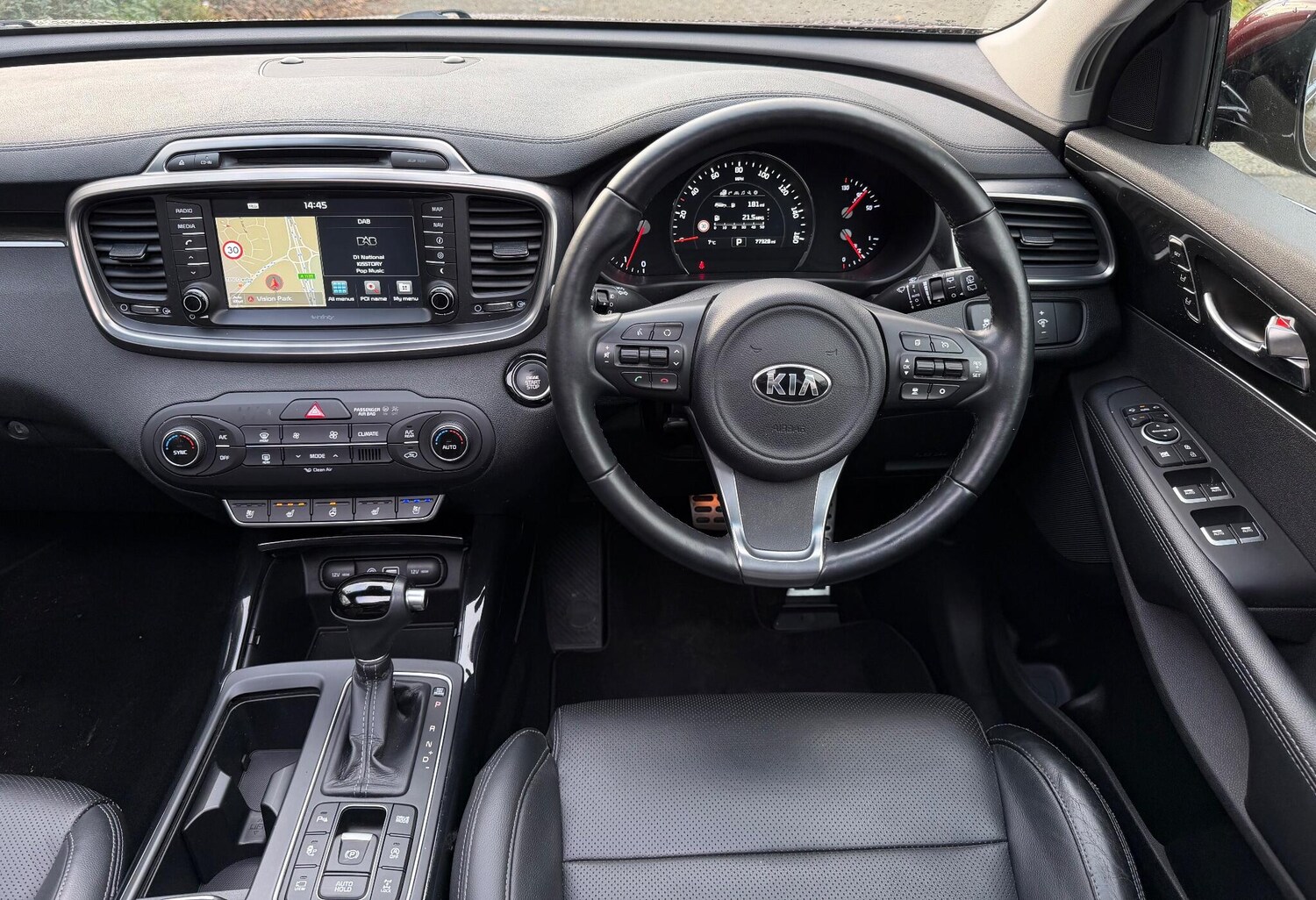 Used Kia Sorento 2017 for sale - 76109329: Photo 30