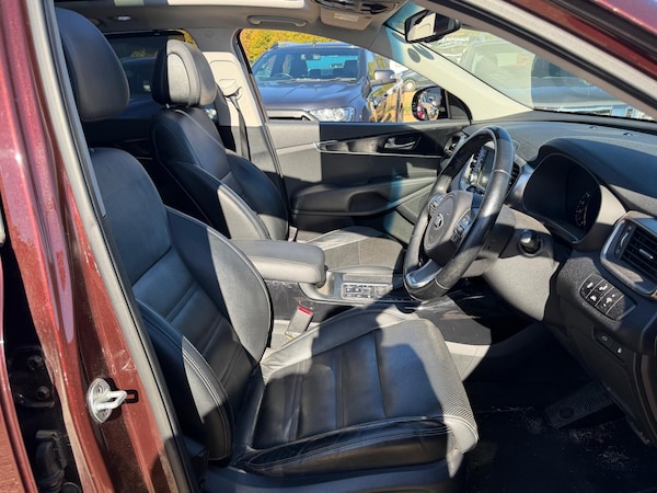 Used Kia Sorento 2017 for sale - 76109329: Photo 4