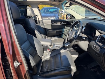 Used Kia Sorento 2017 for sale - 76109329: Photo 4
