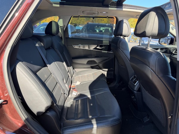 Used Kia Sorento 2017 for sale - 76109329: Photo 6