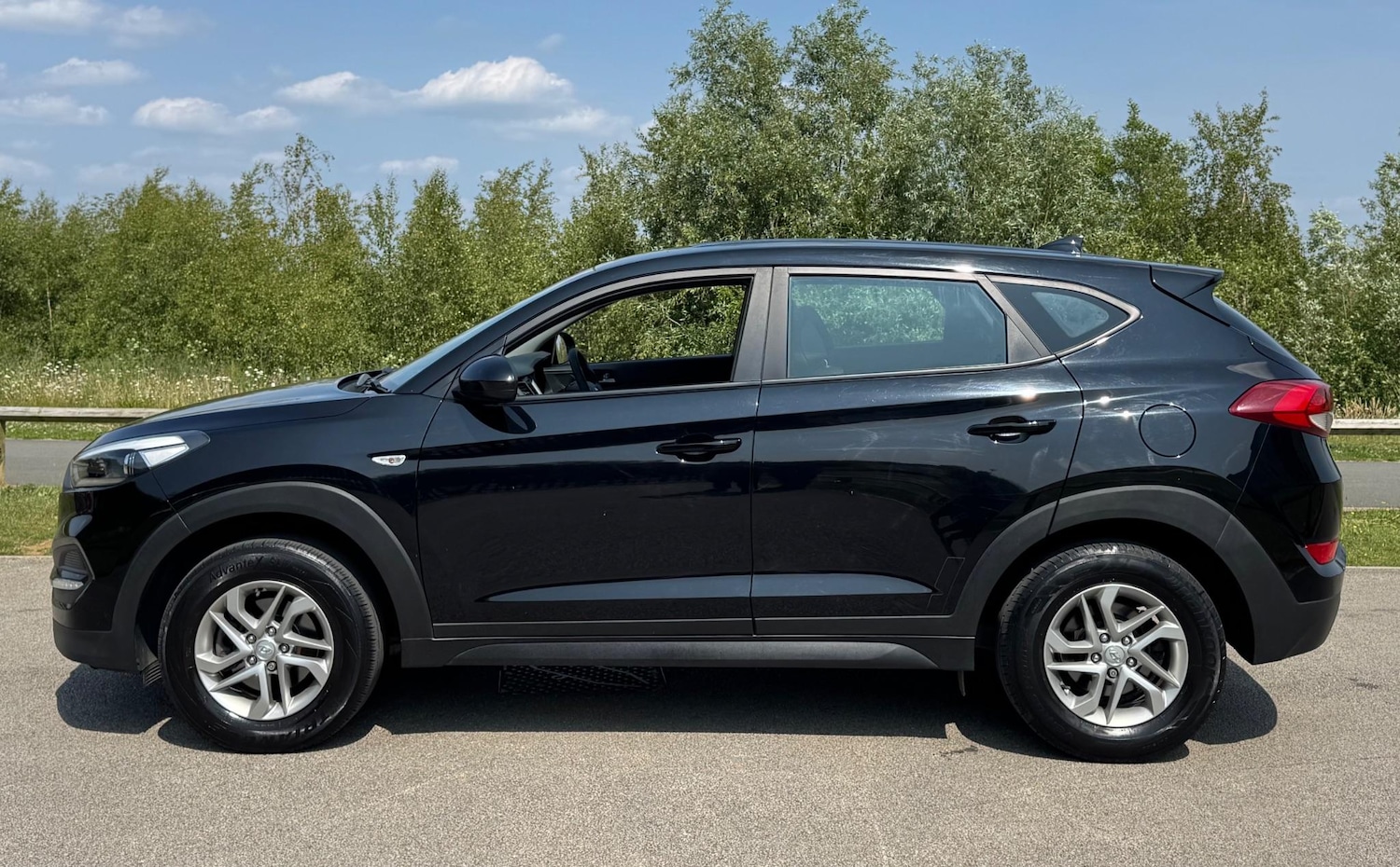 Used Hyundai TUCSON 2017 for sale - 76513510: Photo 12