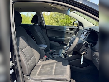 Used Hyundai TUCSON 2017 for sale - 76513510: Photo