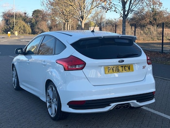 Used Ford Focus 2016 for sale - 76388870: Photo
