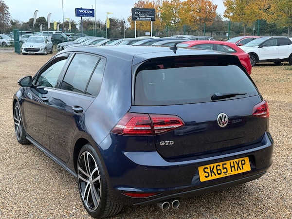 Used Volkswagen Golf 2015 for sale - 76260221: Photo 4