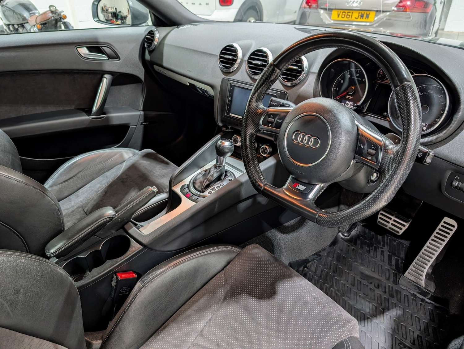 Used Audi TT 2013 for sale - 76777077: Photo 9