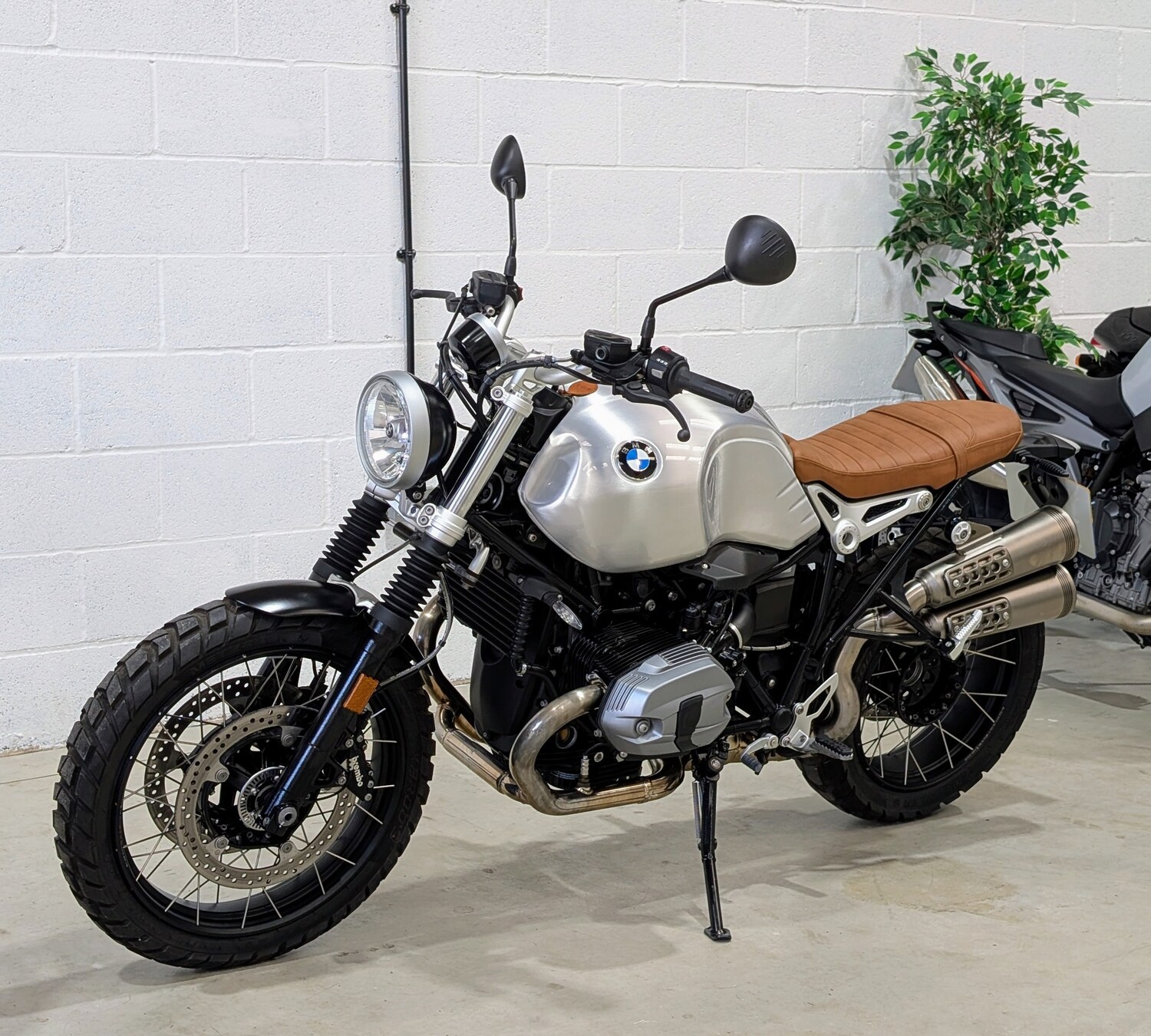 BMW R NINET