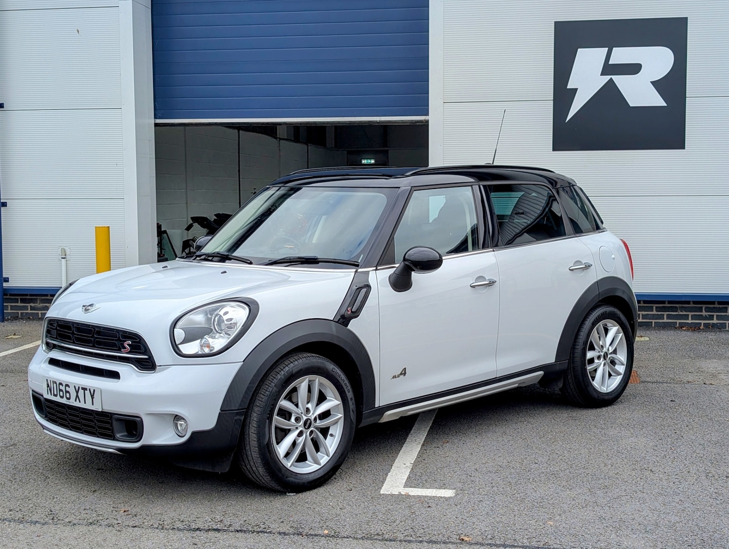 Used MINI Countryman 2016 for sale - 76625778: Photo 1