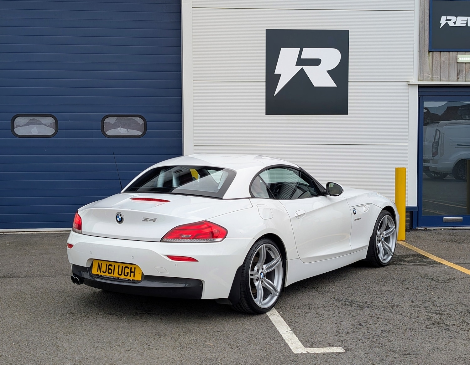 Used BMW Z4 2011 for sale - 77791539: Photo 13