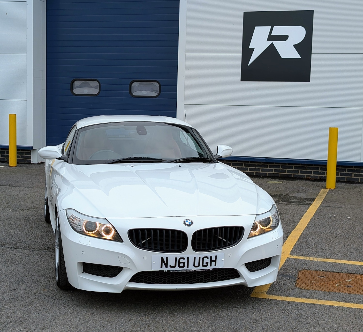 Used BMW Z4 2011 for sale - 77791539: Photo 4