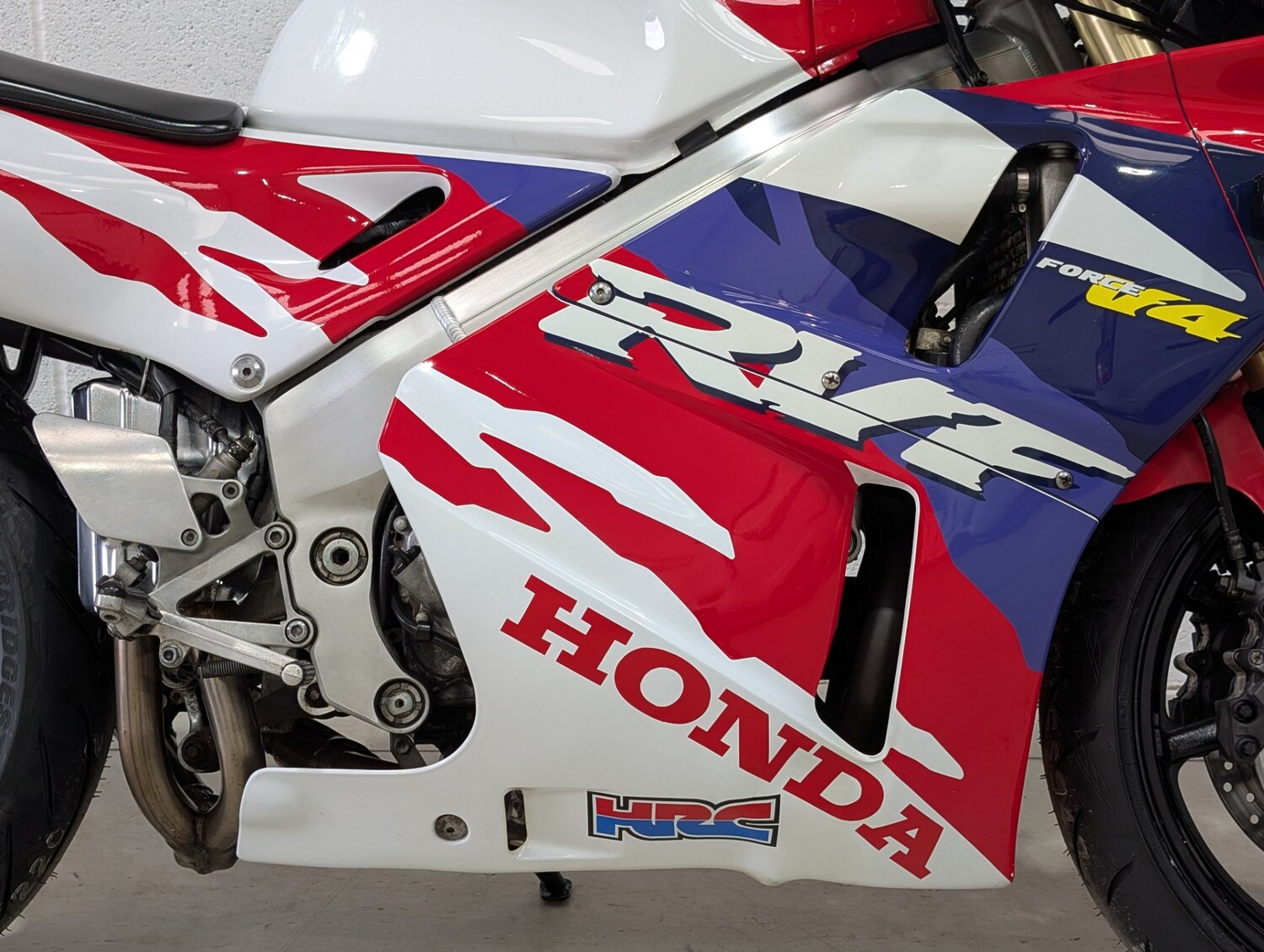 Honda RVF400 NC35