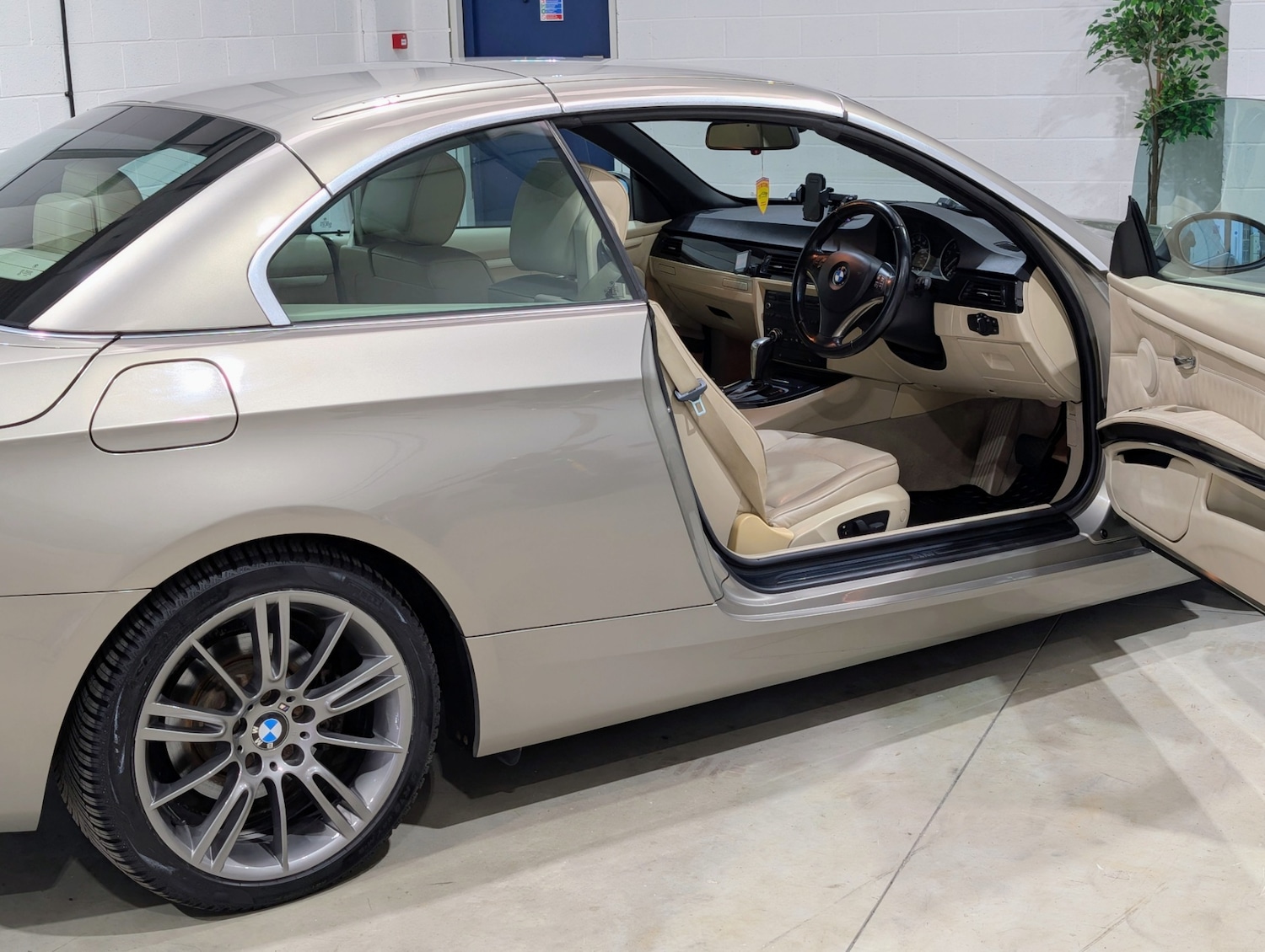 Used BMW 3 Series 2007 for sale - 76932188: Photo 16