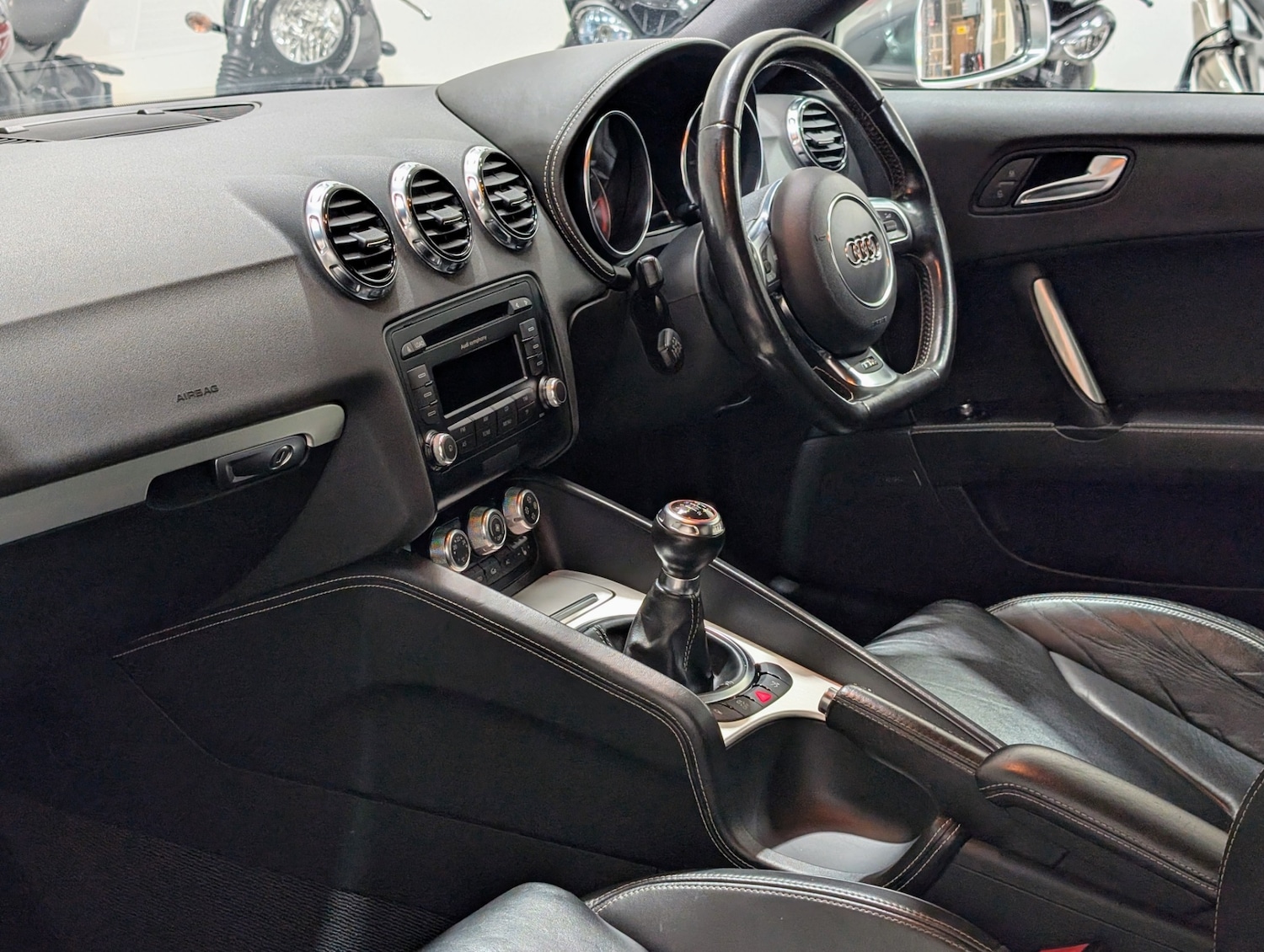 Used Audi TT 2011 for sale - 76444556: Photo 12