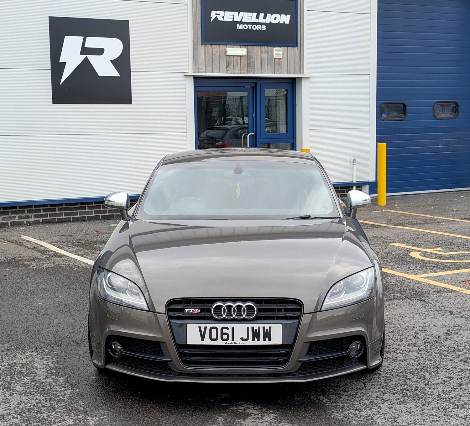 Used Audi TT 2011 for sale - 76444556: Photo 3