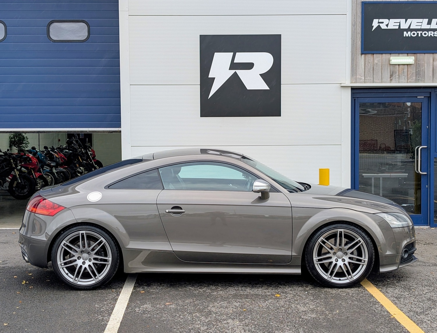 Used Audi TT 2011 for sale - 76444556: Photo 5