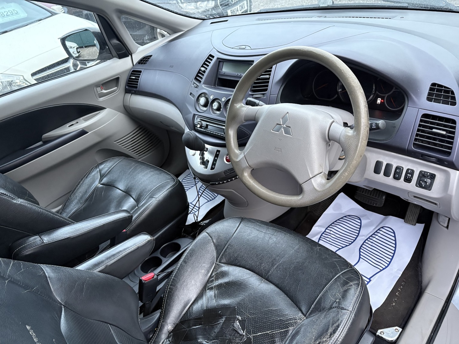 Used Mitsubishi Grandis 2004 for sale - 77118589: Photo 18