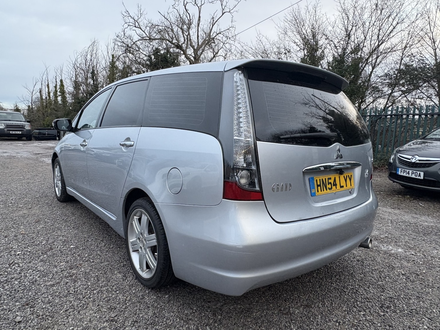 Used Mitsubishi Grandis 2004 for sale - 77118589: Photo 6