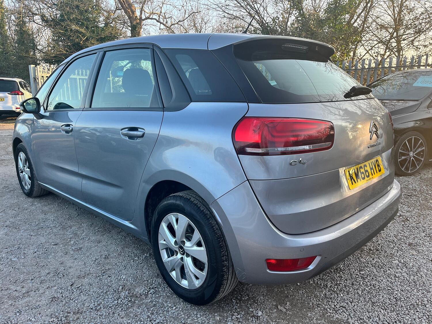 Used Citroen C4 Picasso 2016 for sale - 76374211: Photo 6