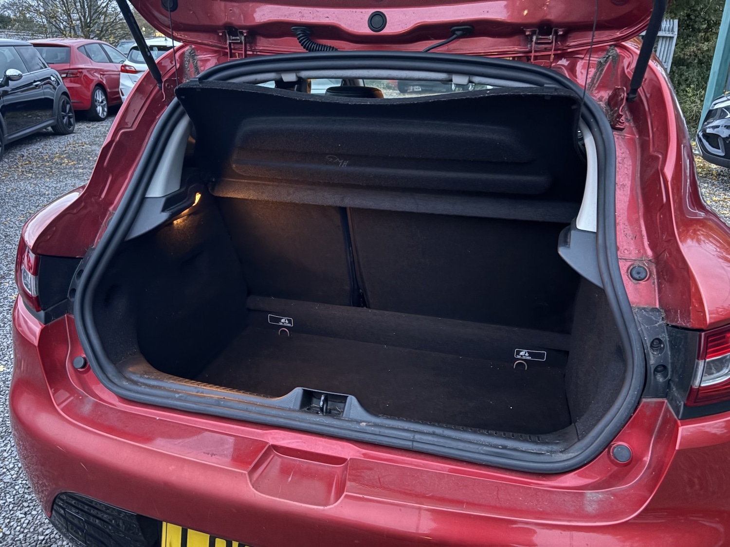 Used Renault Clio 2014 for sale - 76421870: Photo 14